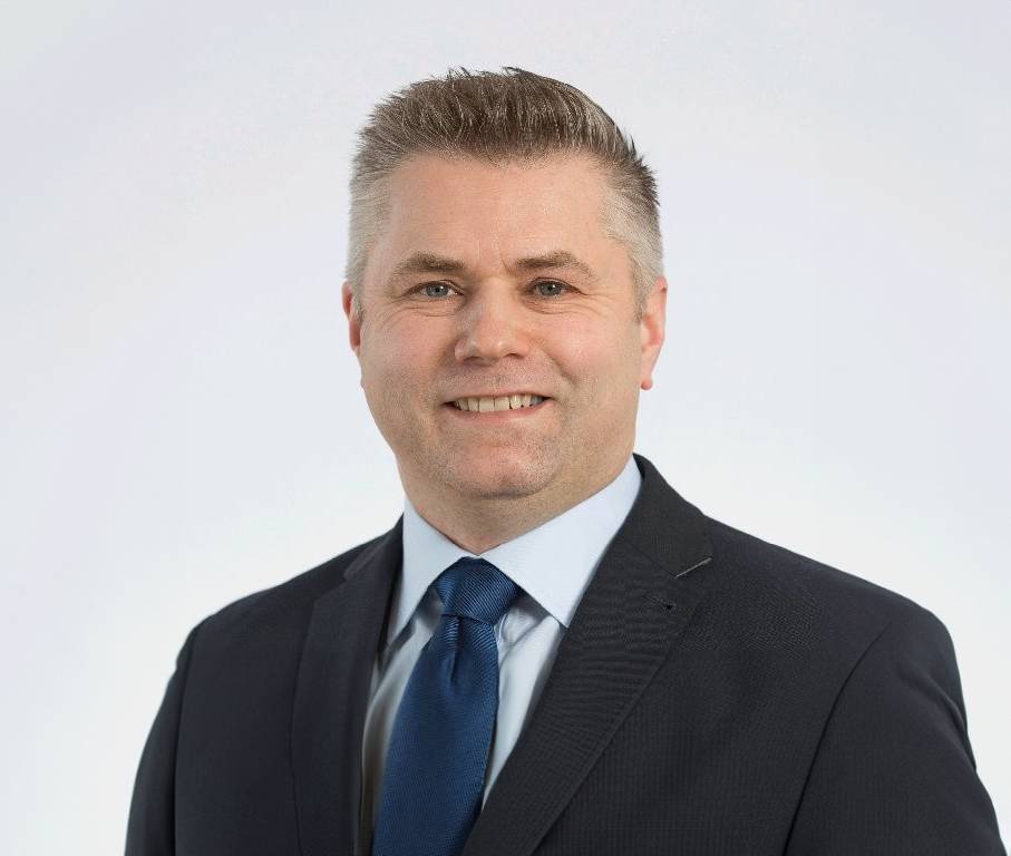 Adrian Holles